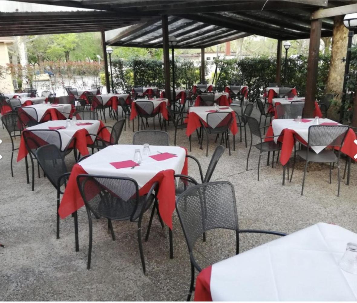 אמליה Chalet Camping River Italie Met 2 Slaapkamers מראה חיצוני תמונה