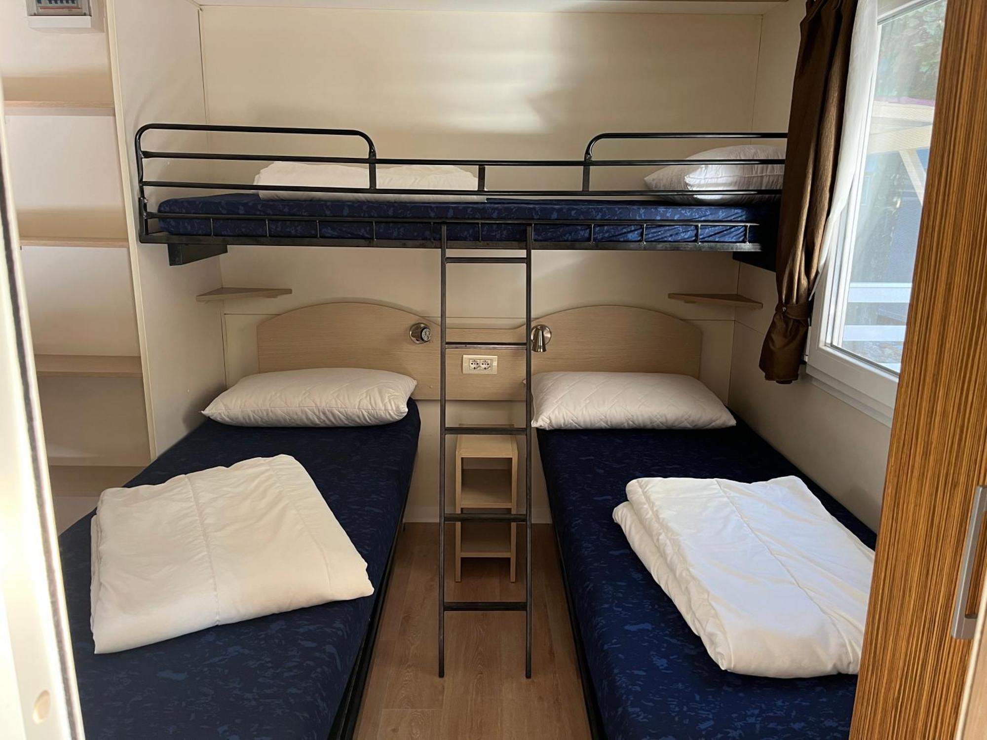 אמליה Chalet Camping River Italie Met 2 Slaapkamers מראה חיצוני תמונה