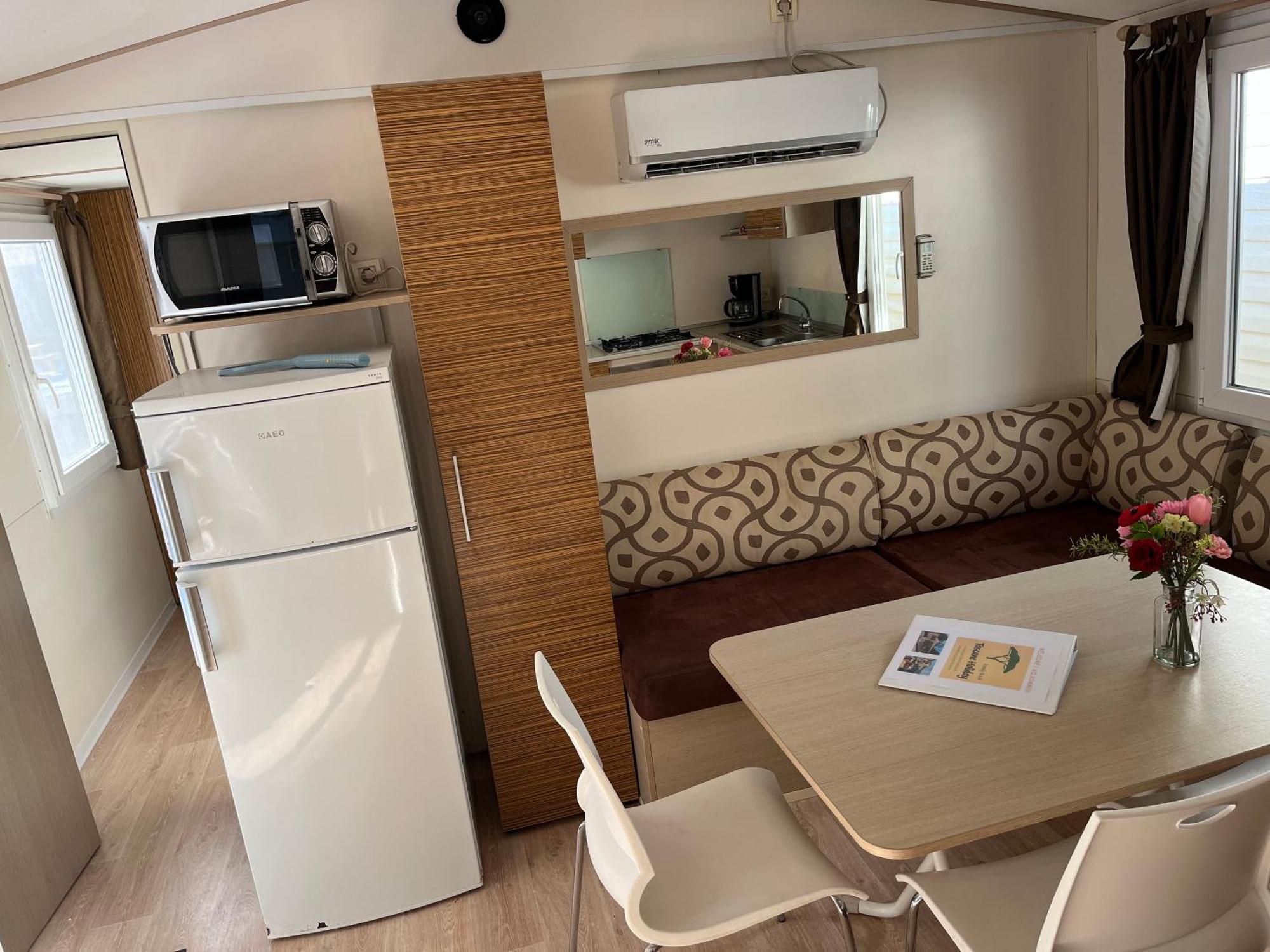 אמליה Chalet Camping River Italie Met 2 Slaapkamers מראה חיצוני תמונה